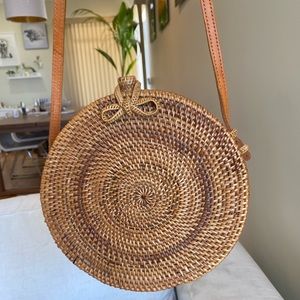 Straw woven wicker crossbody